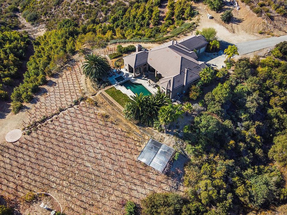 1st image of 21121 Via Los Laureles