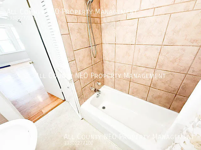 2333 18th St SW — Photo 12
