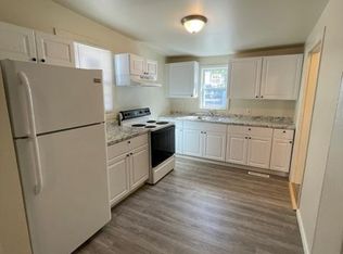 2345 Willow Beach St, Keego Harbor, MI 48320
