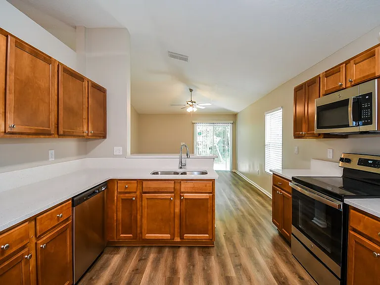 10267 Normanwood Ct — Photo 7