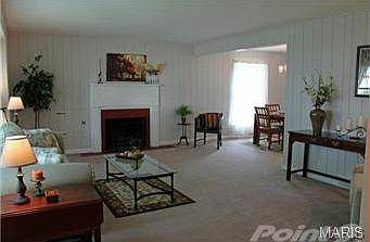 2nd image of 11 Barberry Ln