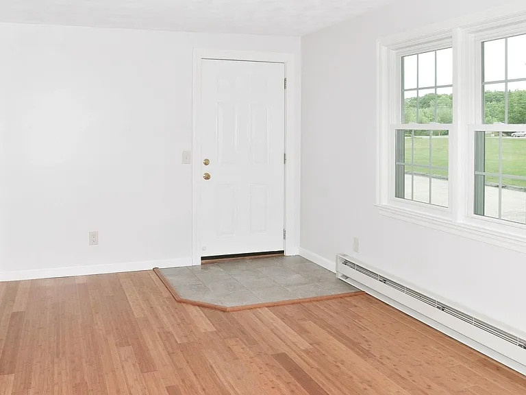 152 Main St #8 — Photo 6