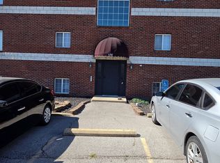 134 Lauren Cir APT A, Belleville, IL 62223