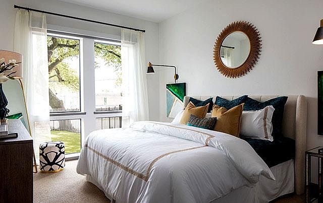 1st image of 4640 Montrose Blvd #1