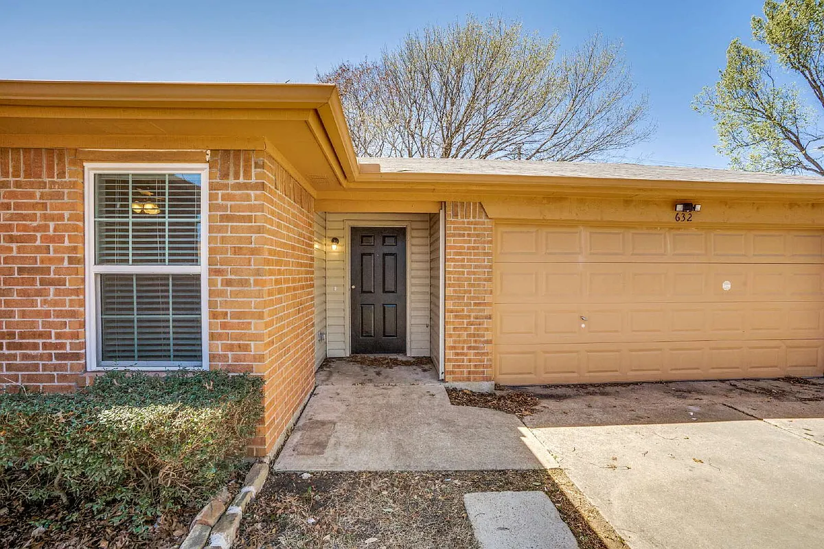 Building Photo - 632 Plainview Dr