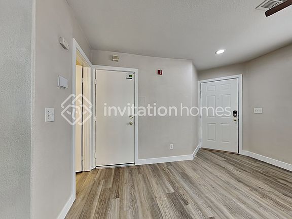 4th image of 2910 Sunrise Bay Ave