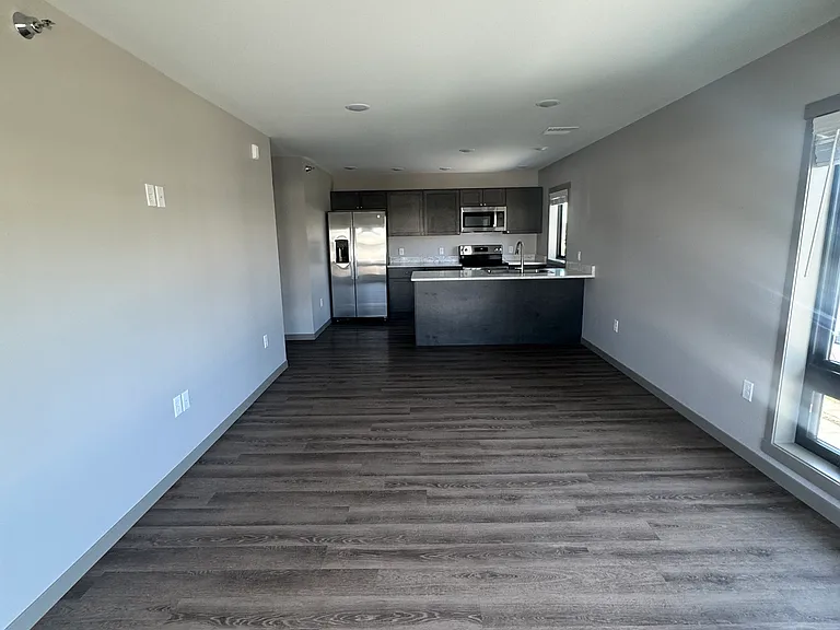 270 W 3rd St #205 — Photo 9