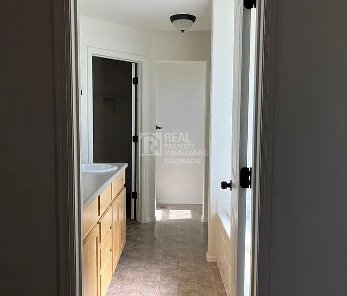 362 Shadowbrook Dr — Photo 21