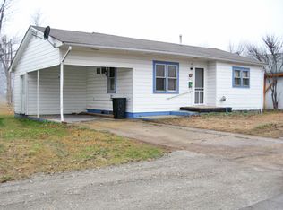 911 N Walnut St, Dexter, MO 63841