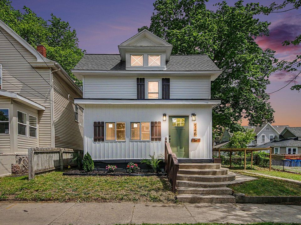 1st image of 746 Union Ave SE