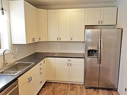 2nd image of 1112 10th Ave S