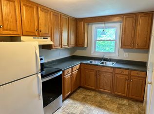24 River St APT A, North Attleboro, MA 02760