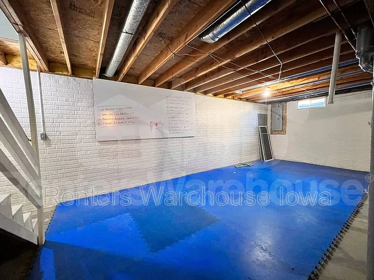 1709 NE Sherman Ct — Photo 21