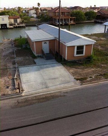 1st image of 1009 Tarpon Ave