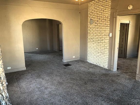 3rd image of 1120 E 10th St