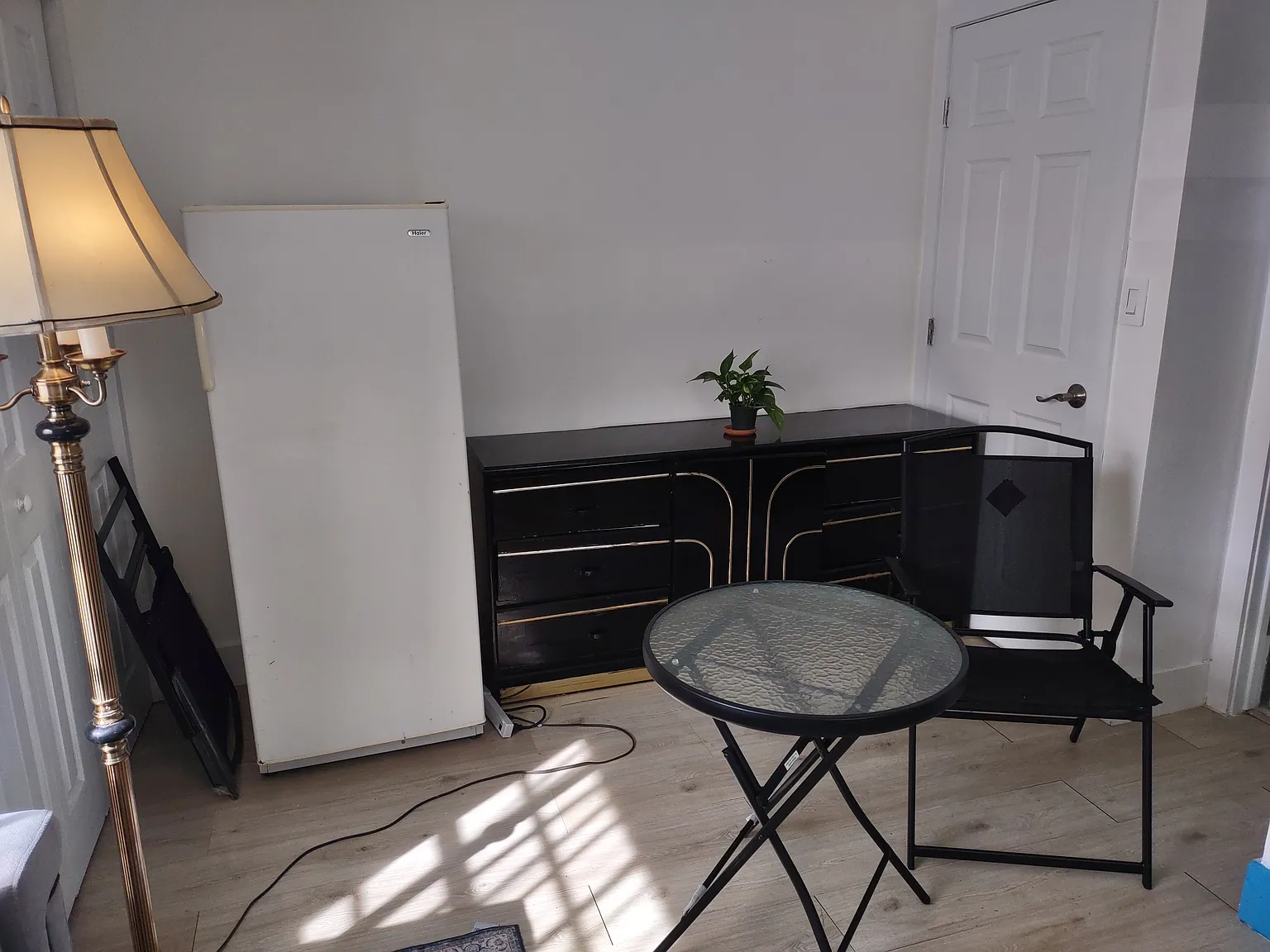 Studio, 600 sqft, $1,250 — Photo 3