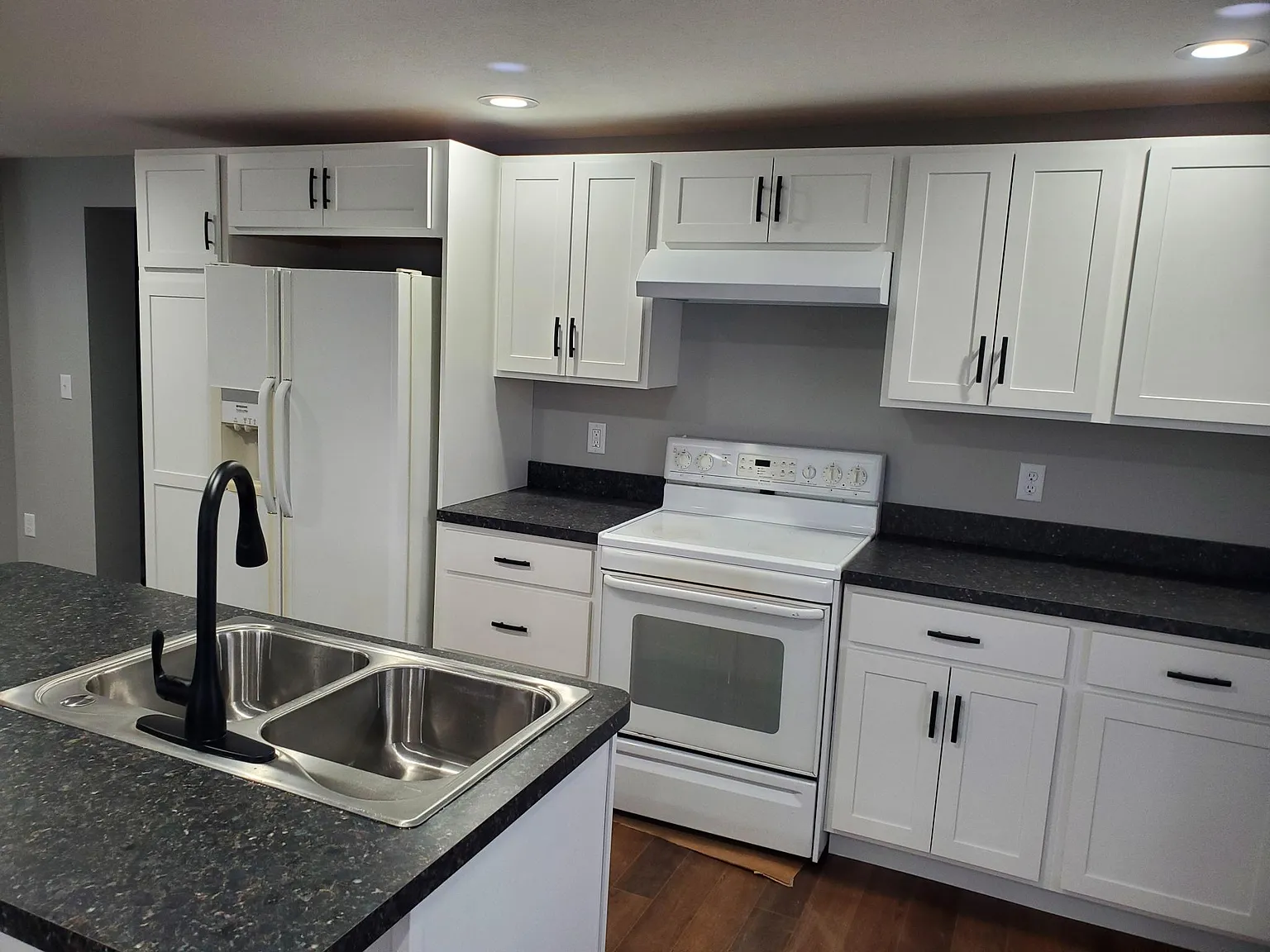 3 bed, 1570 sqft, $1,400 — Photo 4