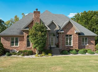 2616 Sunningdale Pl W, La Grange, KY 40031