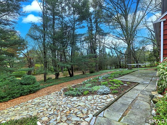 4th image of 615 James Farm Road