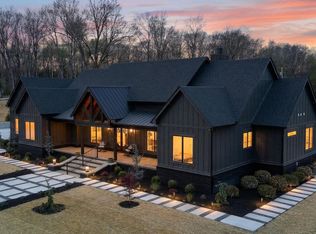 5710 Lunns Store Rd, Chapel Hill, TN 37034