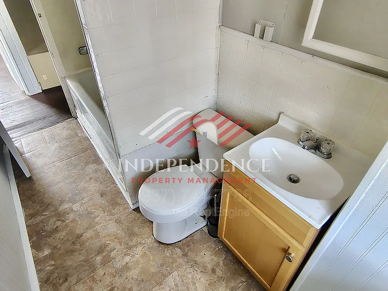 515 Mertland Ave — Photo 8