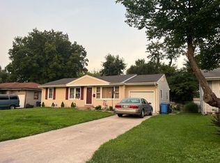 7 Norine Ct, Florissant, MO 63031