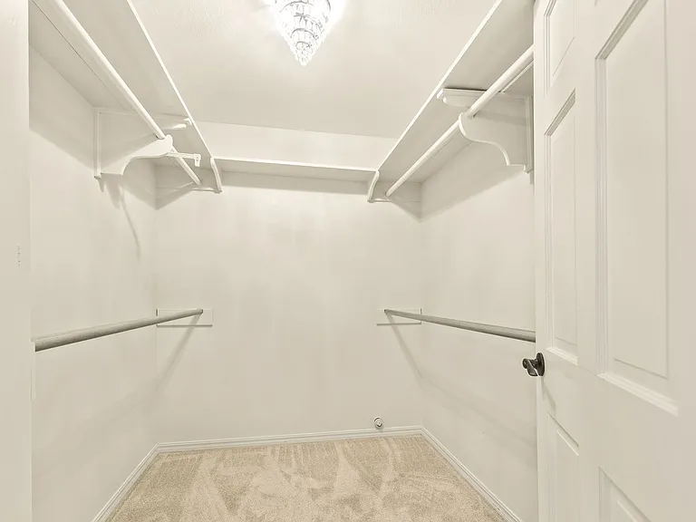 2825 E Inwood Ln — Photo 12