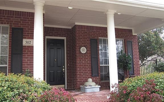 3rd image of 312 Owen Oaks Dr