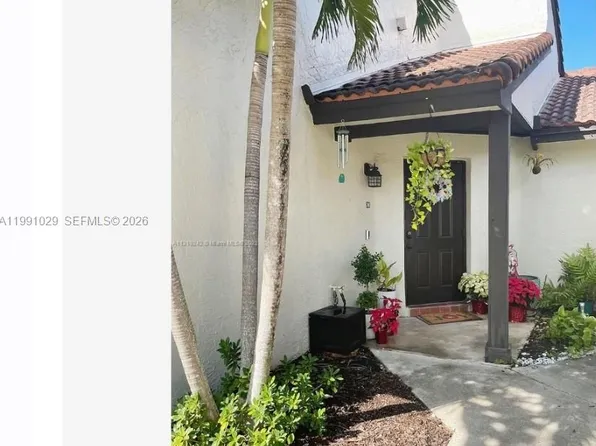 4850 SW 152nd Pl #E-91, Miami, FL 33185