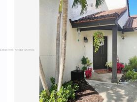 4850 SW 152nd Pl, Miami, FL