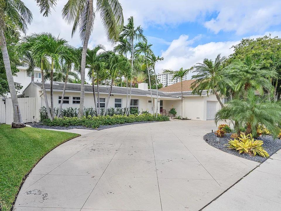 411 Poinciana Dr