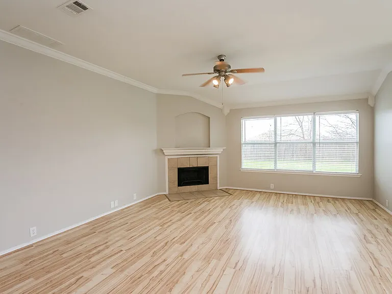 4521 Napa Valley Dr — Photo 3