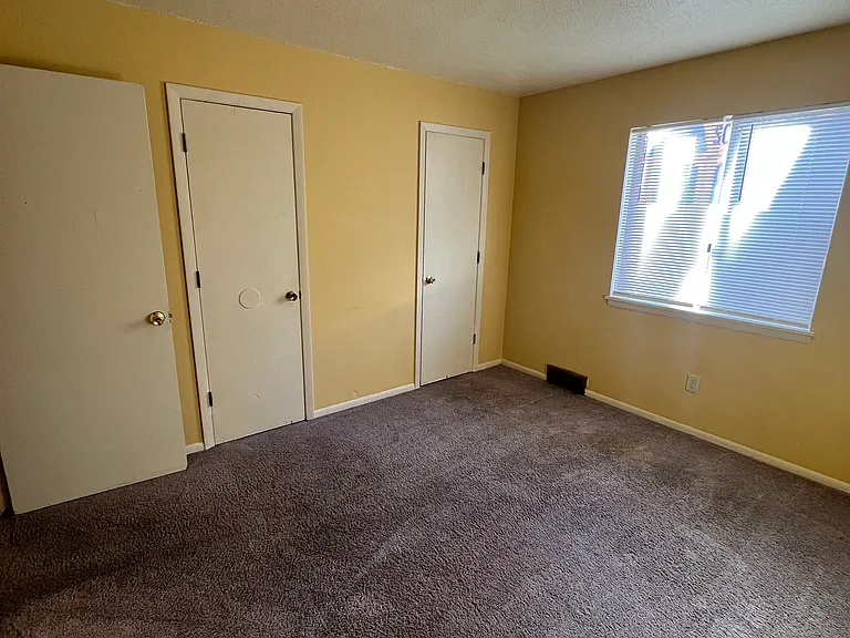 8020 Campbell St — Photo 11