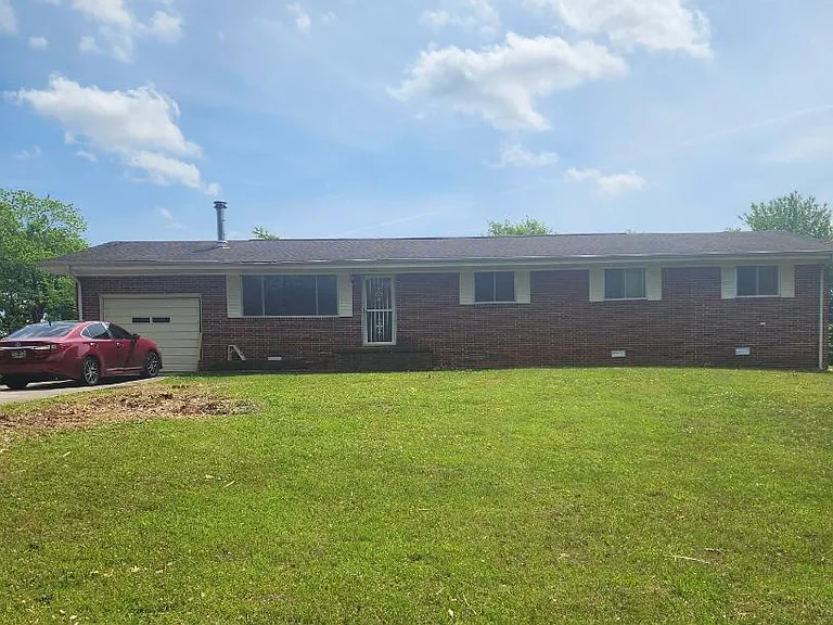 7610 Boriss Dr — Photo 1
