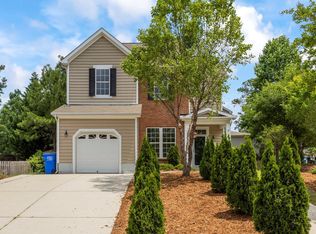 655 Ashbrittle Dr, Rolesville, NC 27571