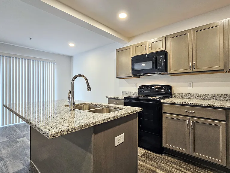 4 Sand St — Photo 12