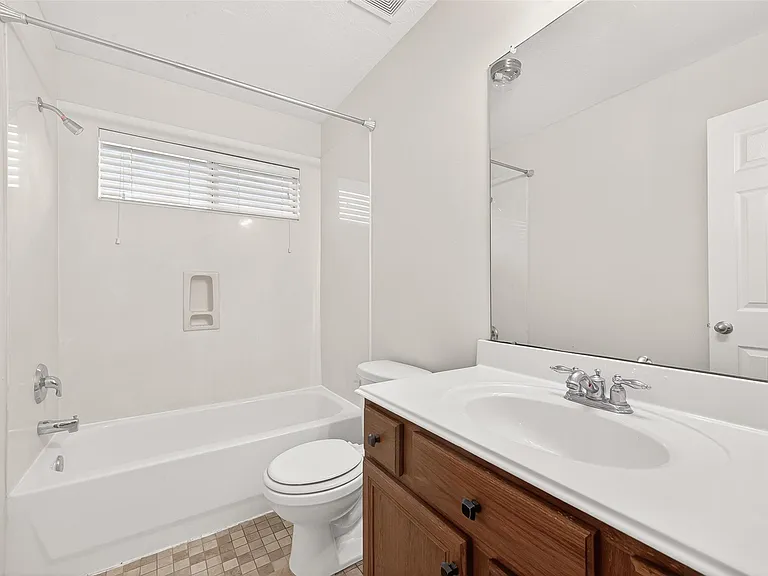 6030 Wildbriar Ln — Photo 30