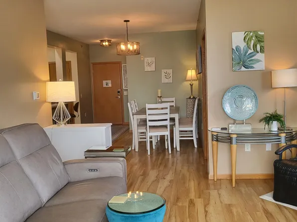 301 Harbour Town Dr APT 331, Madison, WI 53717