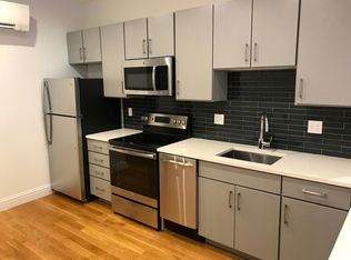 166 Newbury St APT 2F, Boston, MA 02116