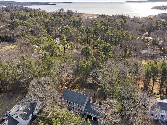 3rd image of 50 Stoney Brook Cir
