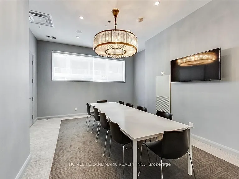 155 Yorkville Ave #901 — Photo 15