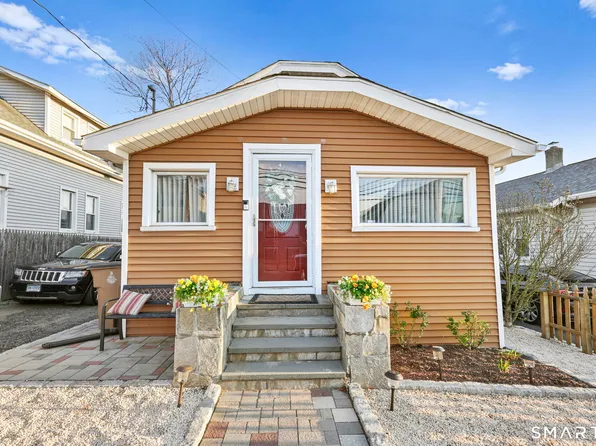 26 Melrose Place, Stamford, CT 06902