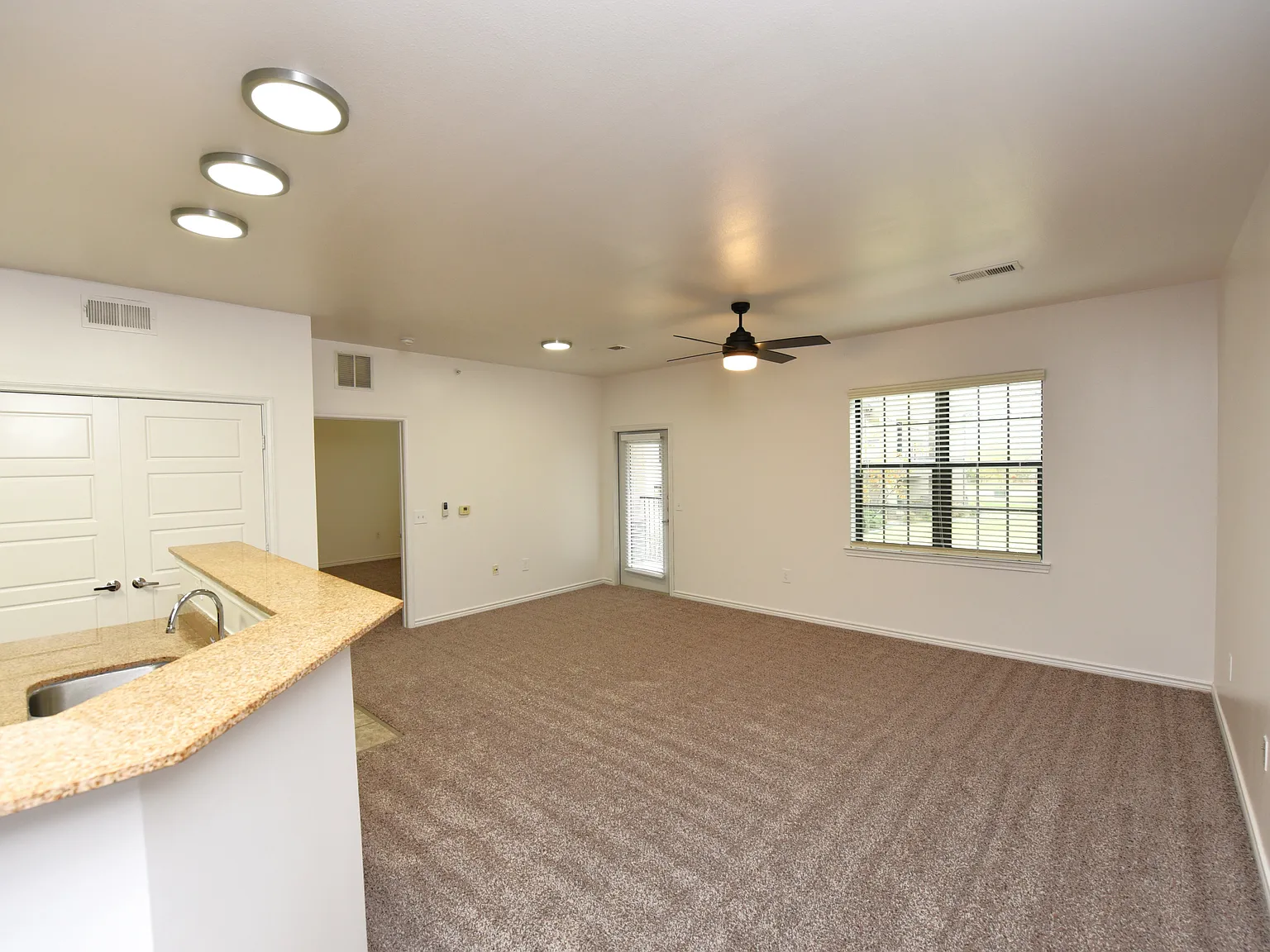 Legend V Apartments — Photo 3