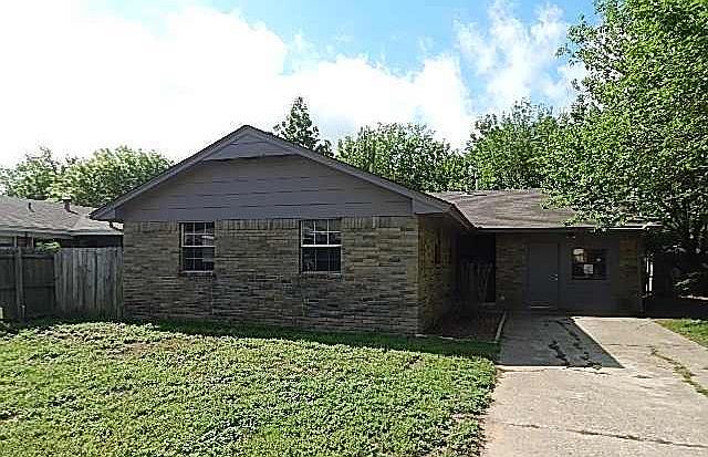 1st image of 1510 Lakecrest Dr