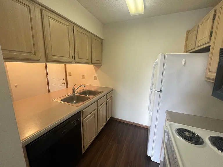 420 S Chauncey Avenue — Photo 19