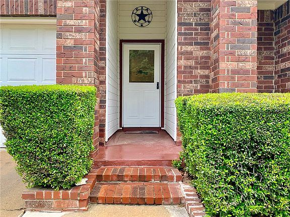 4th image of 1110 Hatteras Dr