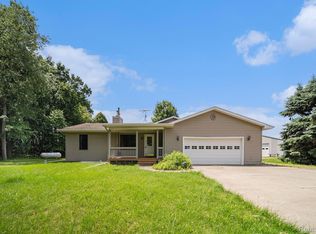 13692 Upton Rd, Bath, MI 48808