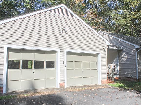 2nd image of 15 Lawler Ln