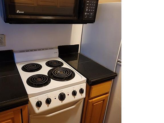 2nd image of 1203 Wilcox Ave APT 1