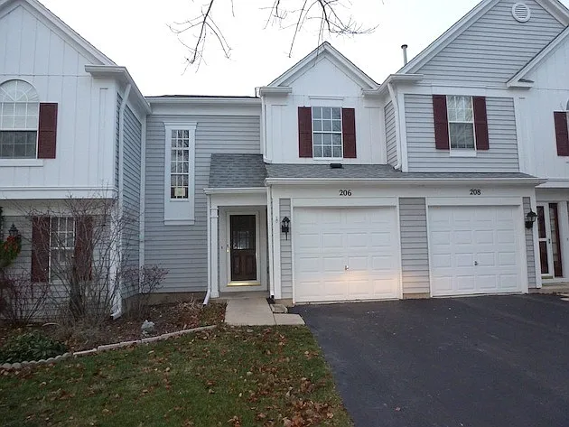 206 Shadybrook Ln photo 1